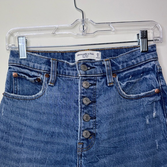 Abercrombie & Fitch The Skinny Hight Rise Jeans - Picture 5 of 7